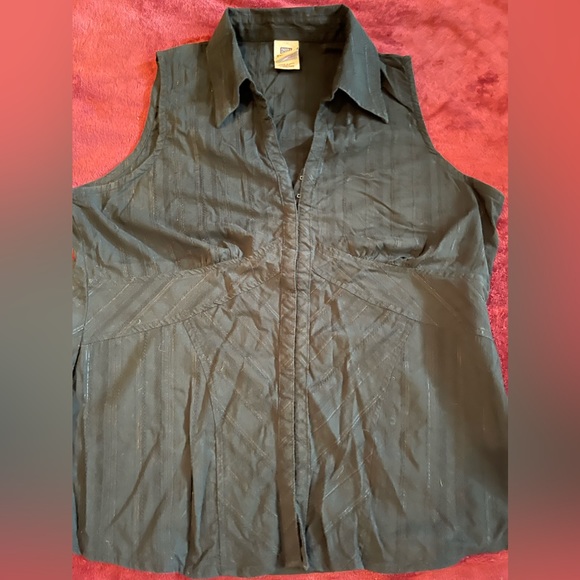 Women’s large black sleeveless blouse - Picture 1 of 5